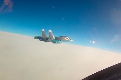 Генерал рассказал о «сваливании с высоты» Су-34