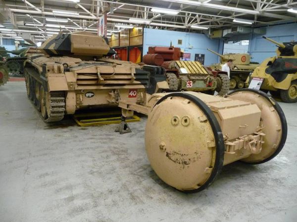 Танковый прицеп Rotatrailer (Великобритания)